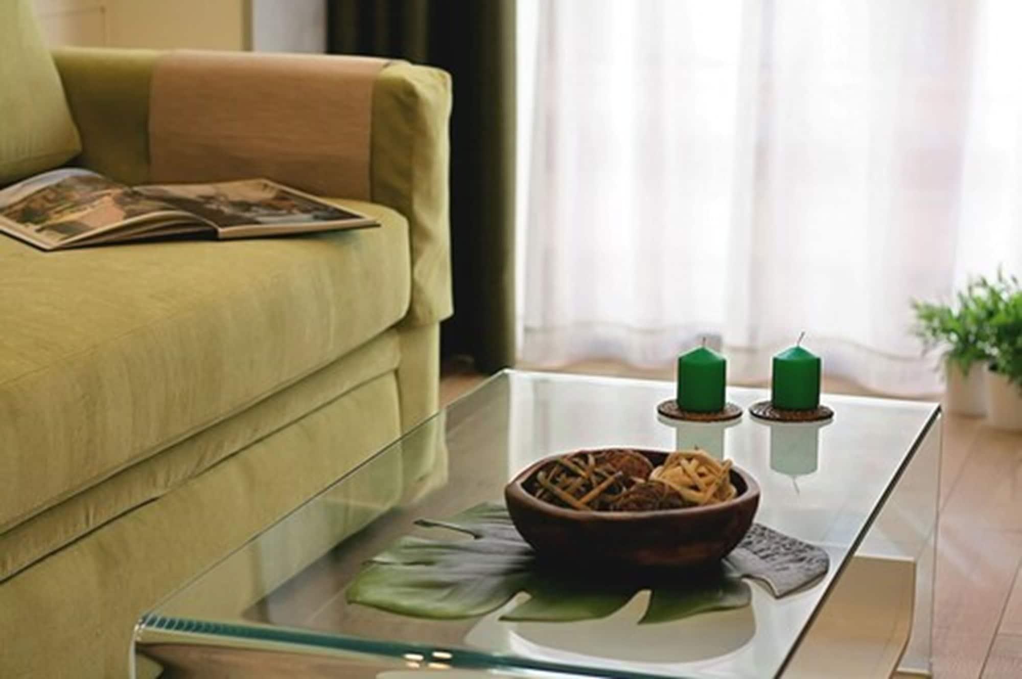 מאלגה Apartamentos Suites Oficentro Deluxe מראה חיצוני תמונה