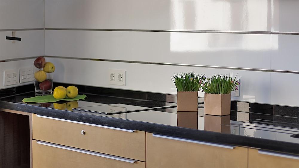 מאלגה Apartamentos Suites Oficentro Deluxe מראה חיצוני תמונה