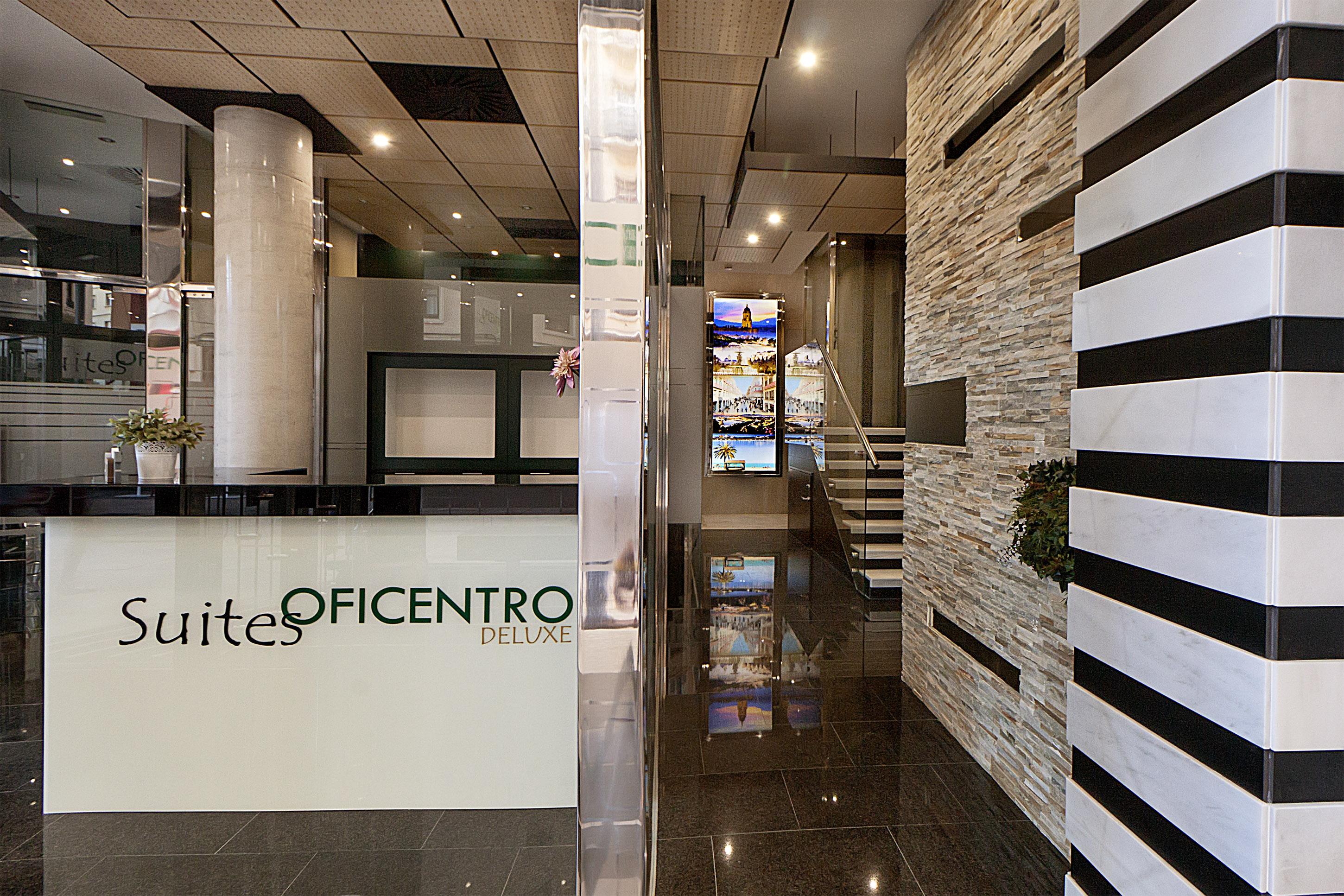 מאלגה Apartamentos Suites Oficentro Deluxe מראה חיצוני תמונה
