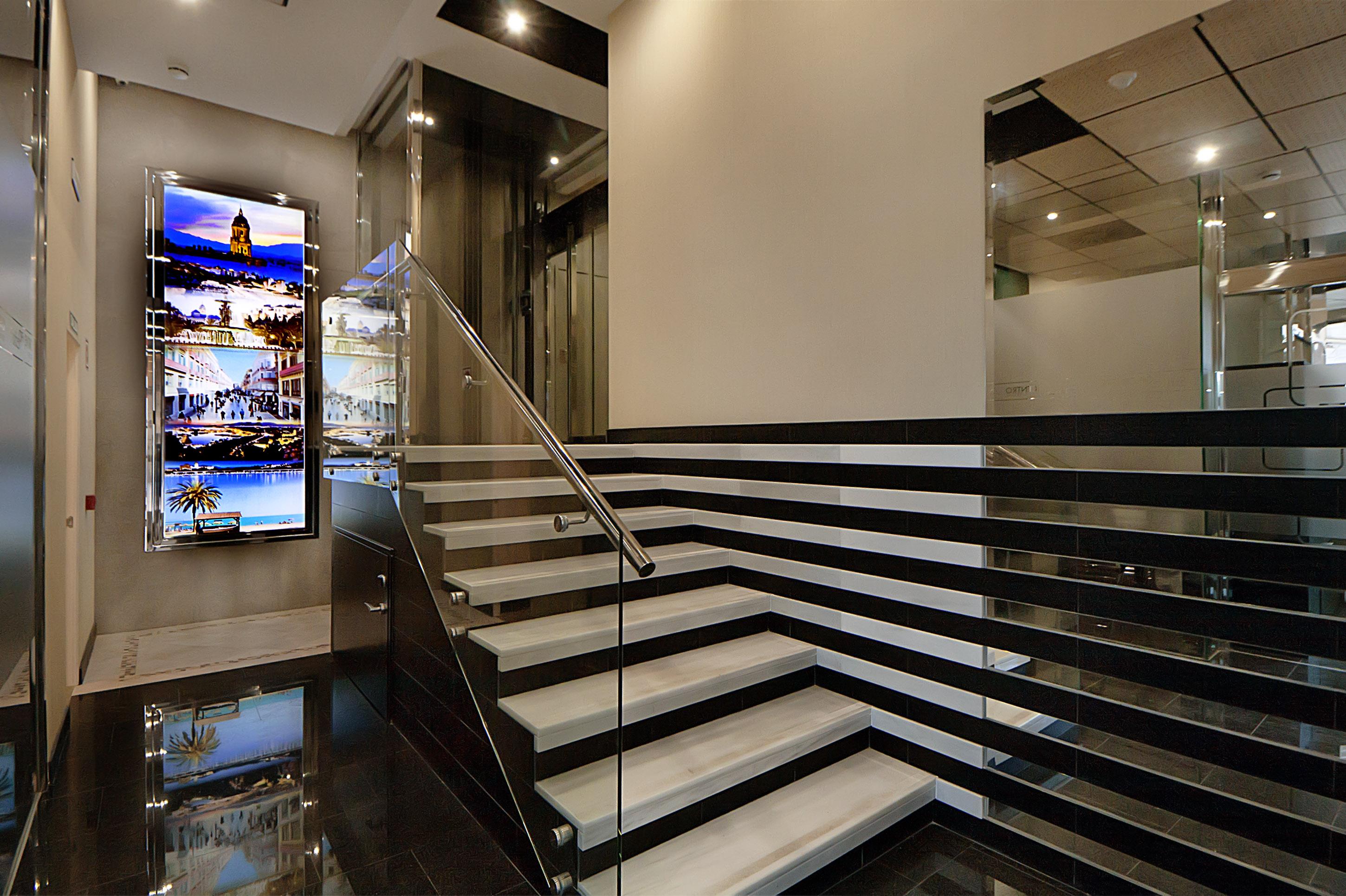 מאלגה Apartamentos Suites Oficentro Deluxe מראה חיצוני תמונה