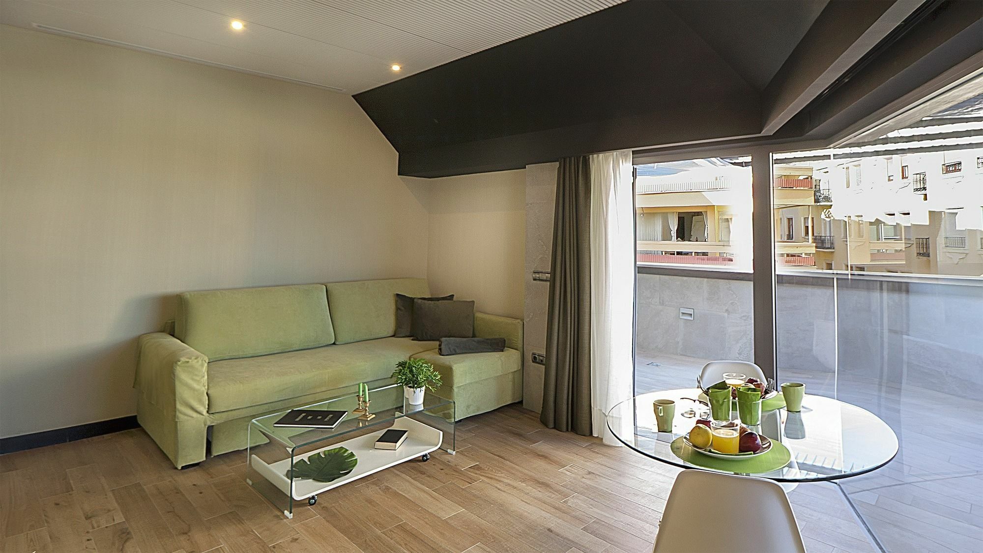 מאלגה Apartamentos Suites Oficentro Deluxe מראה חיצוני תמונה