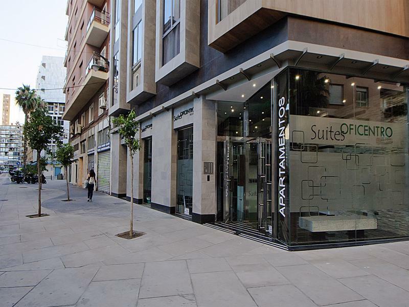 מאלגה Apartamentos Suites Oficentro Deluxe מראה חיצוני תמונה