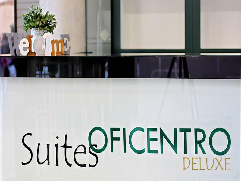 מאלגה Apartamentos Suites Oficentro Deluxe מראה חיצוני תמונה